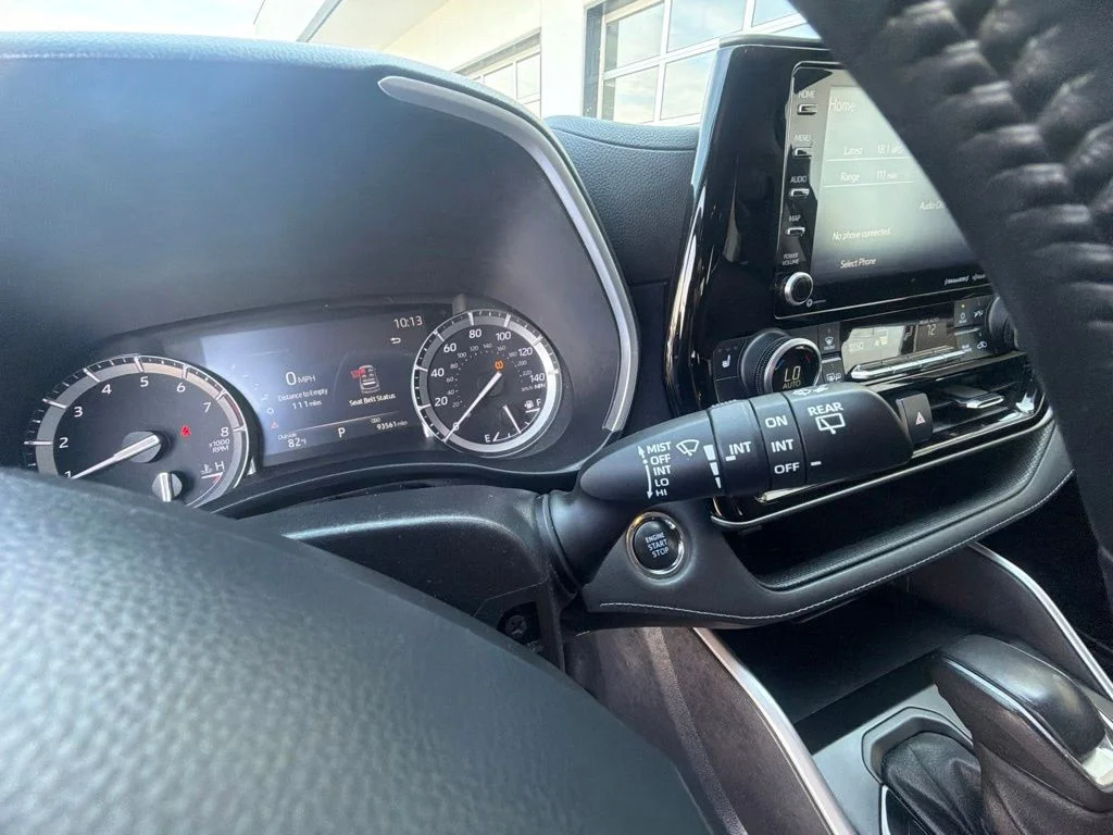 Used 2022 Black Toyota XLE image 38