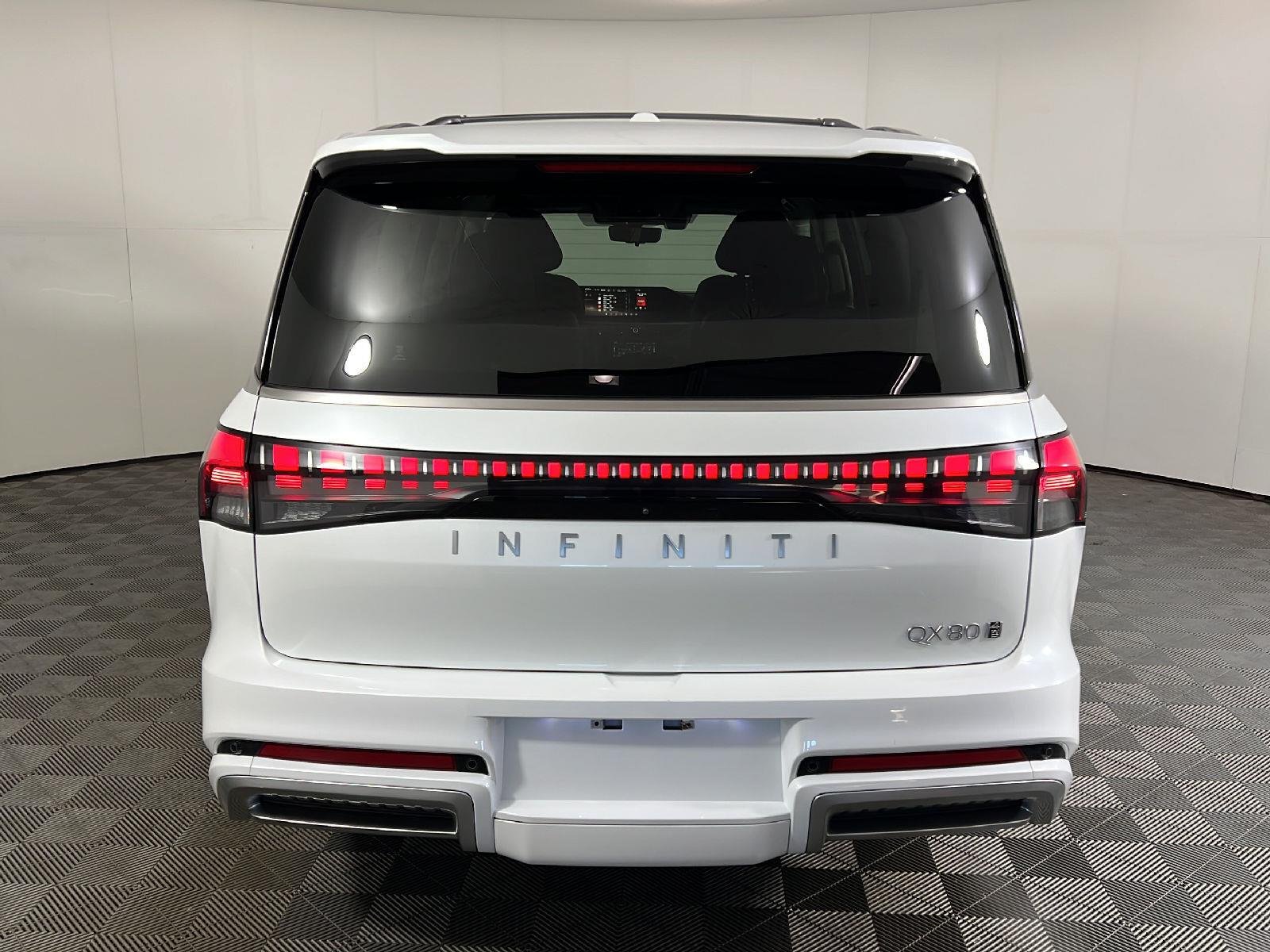 Used 2025 Radiant White INFINITI SENSORY image 5