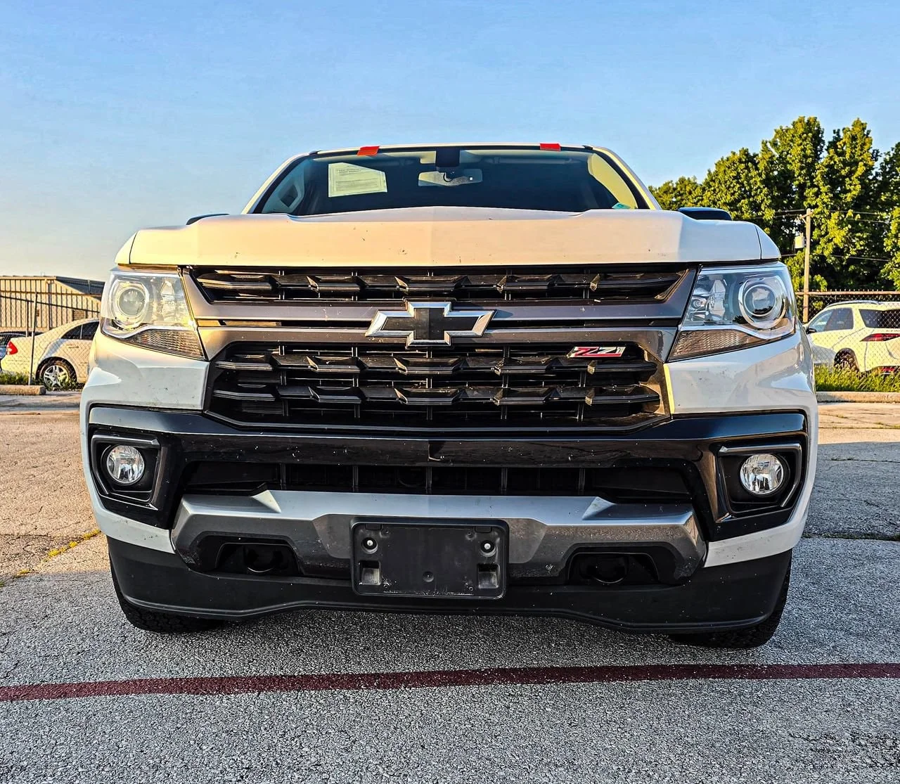 Used 2022 Summit White Chevrolet Z71 image 1