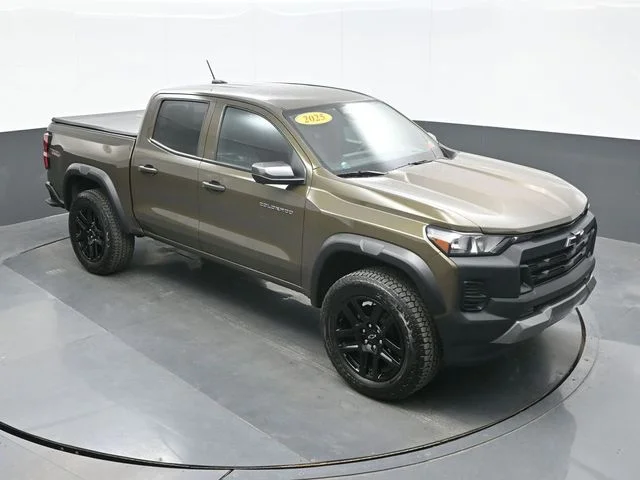 Used 2025 Brown Chevrolet Trail Boss image 14