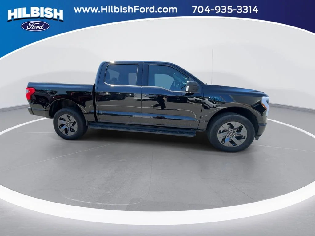 Used 2025 Black Ford Flash image 9