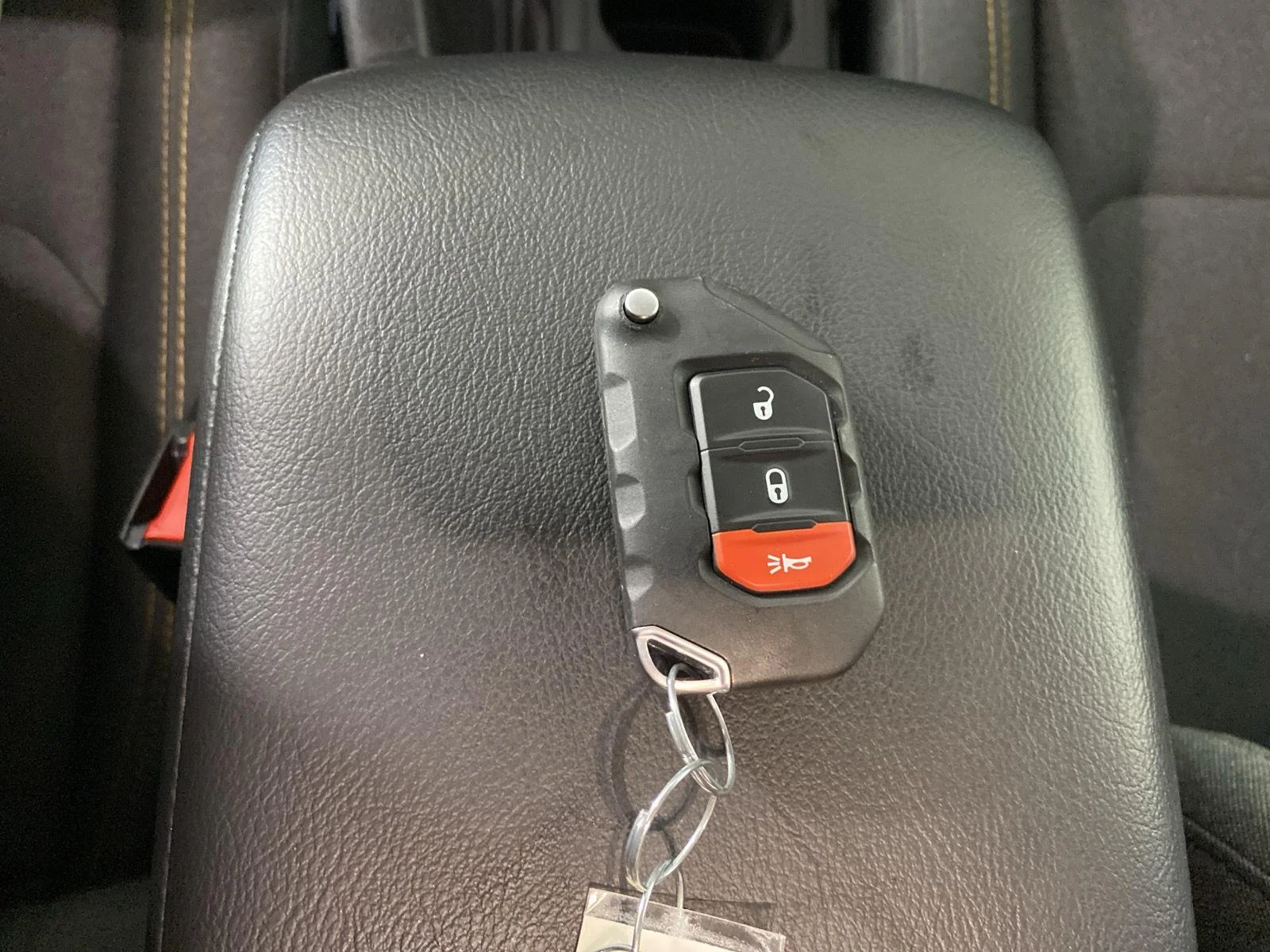 Used 2024 Hydro Blue Pearlcoat Jeep Sport S image 26