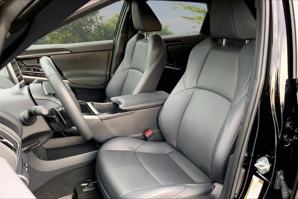 Used 2025 Black Subaru Limited image 20