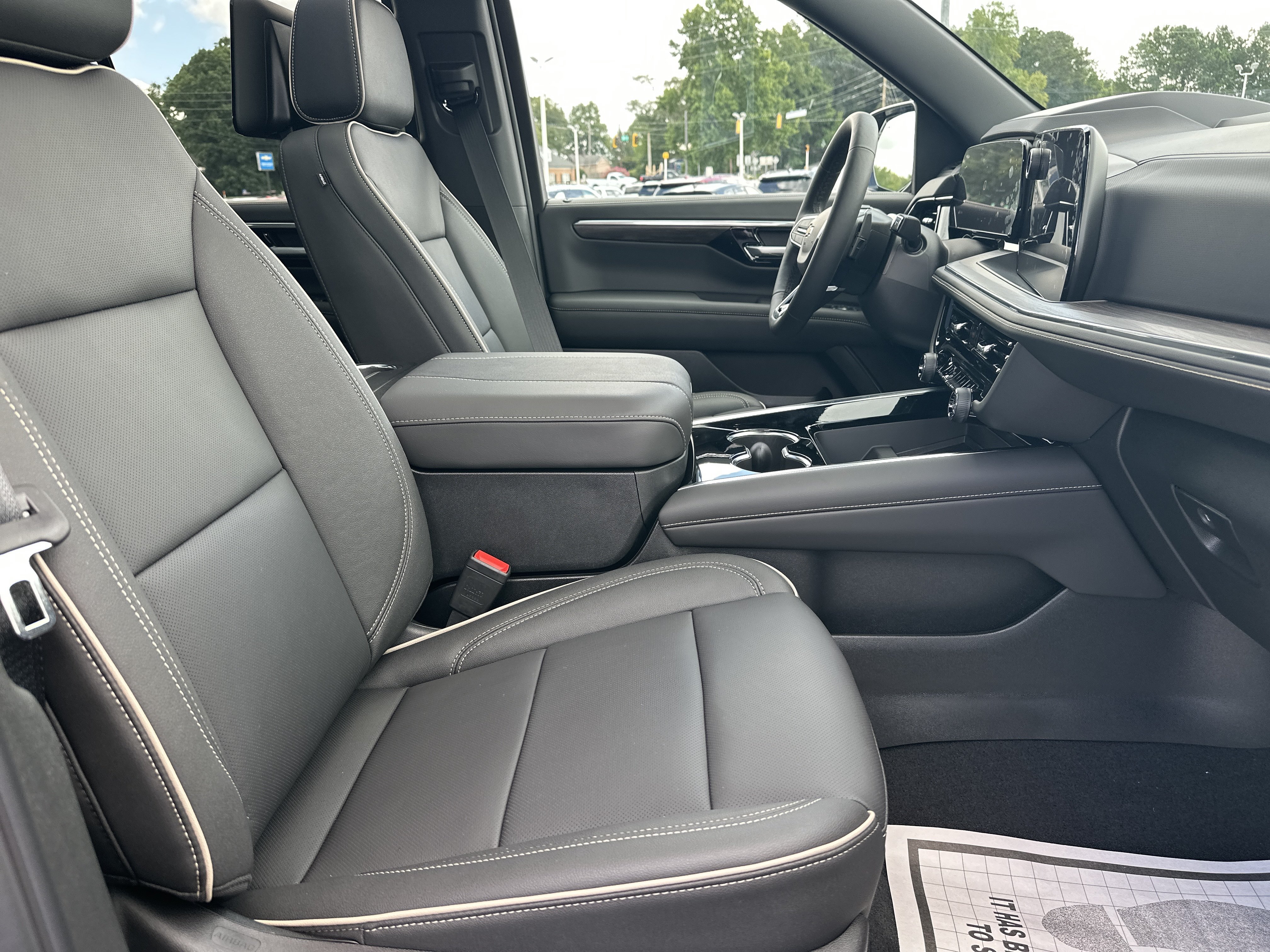 2026 Chevrolet Tahoe Premier - Photo 13