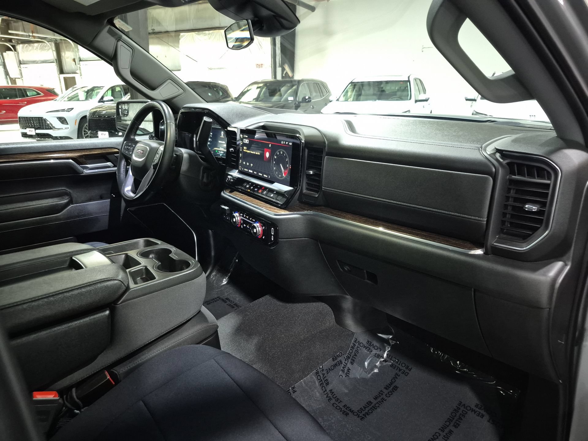 Used 2023 Gray GMC Elevation image 27