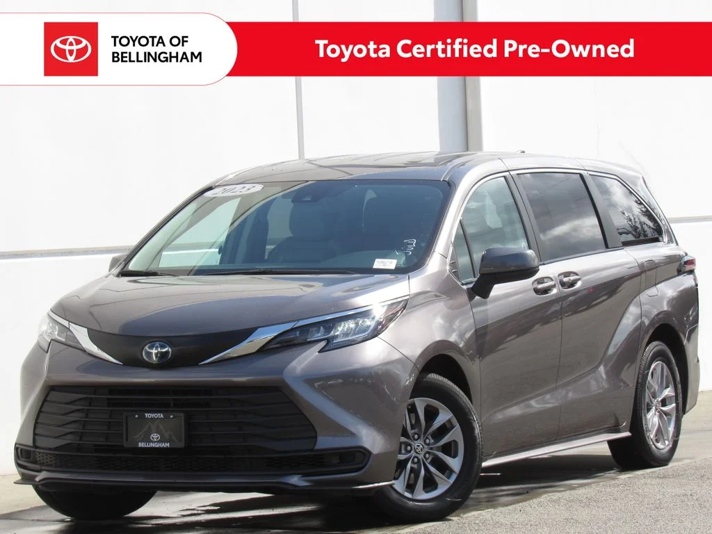 2023 Toyota Sienna LE 8-Passenger Hybrid AWD's photo