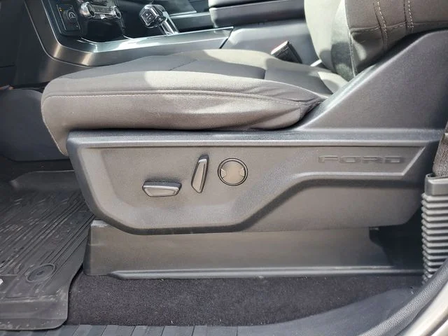 Used 2023 Gray Ford XLT image 16