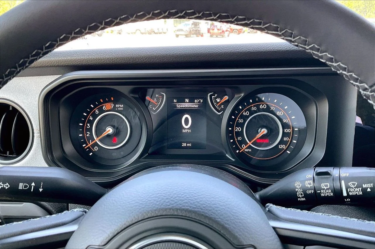 New 2026 Reign Jeep Sport S image 10
