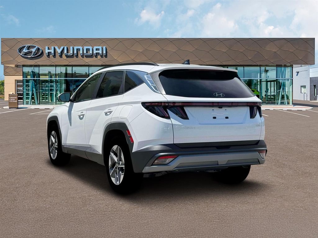 New 2026 White Hyundai SEL Premium image 5
