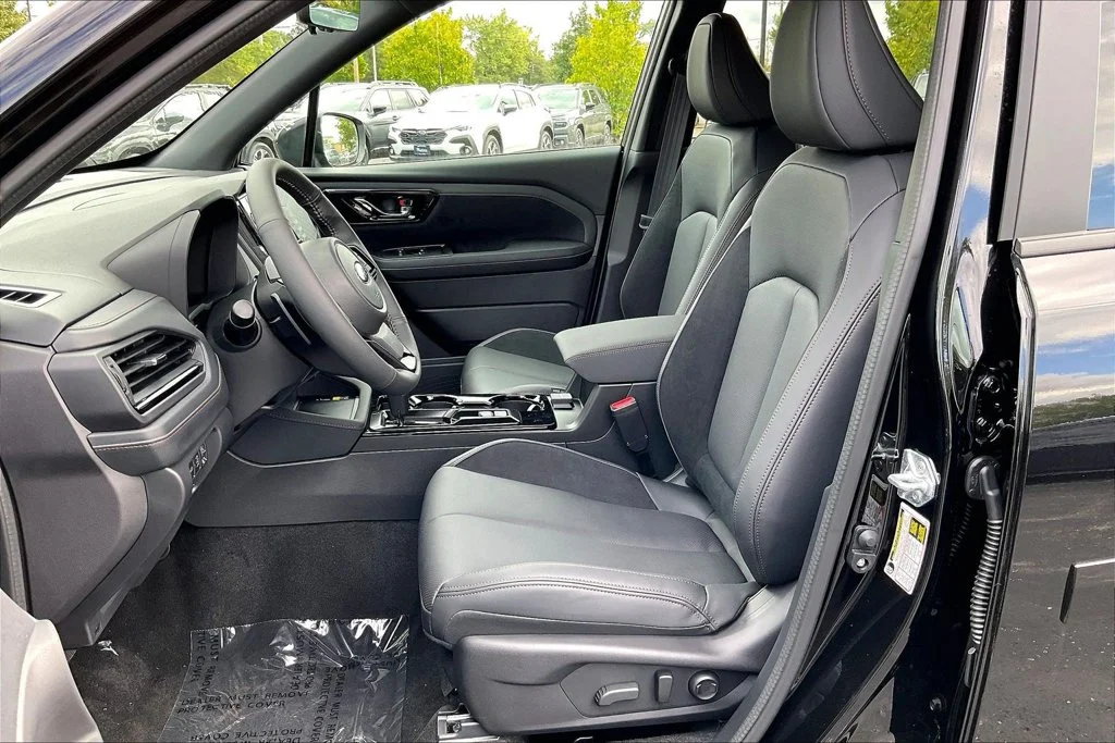 New 2026 CRYSTAL BLACK SILICA Subaru Touring Hybrid image 11