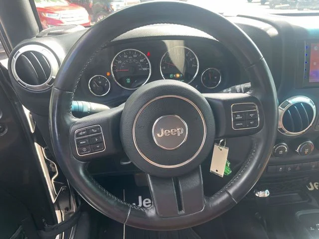 Used 2016 Gray Jeep Unlimited Sahara image 21