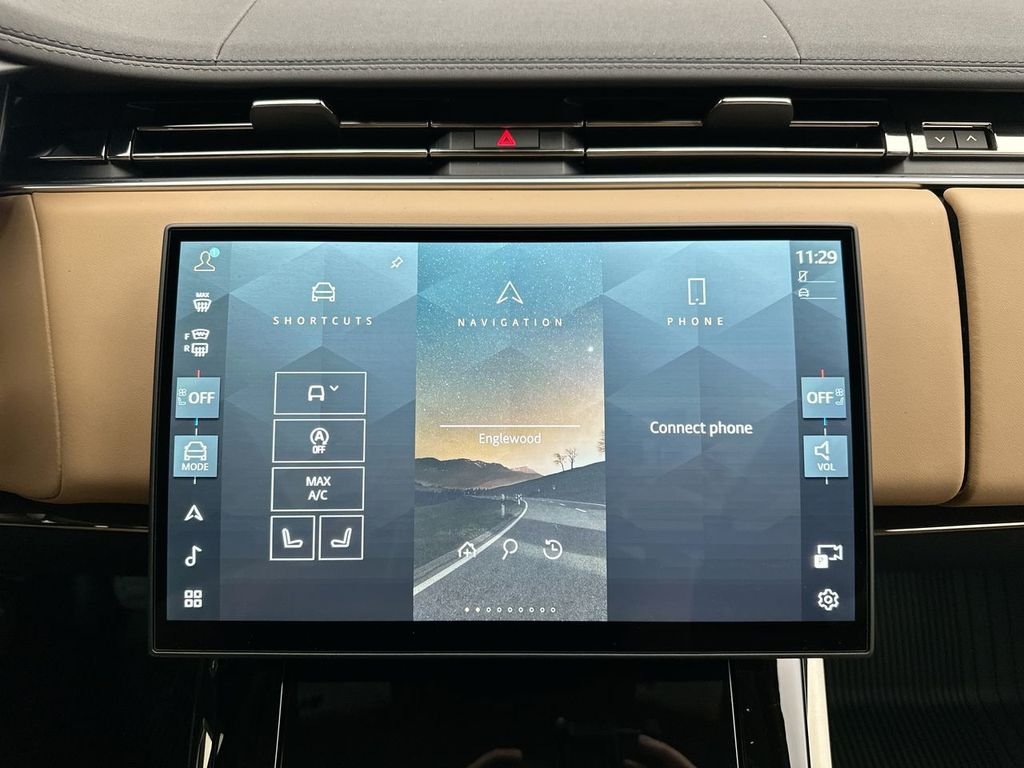 New 2026 Fuji White Land Rover SE image 13