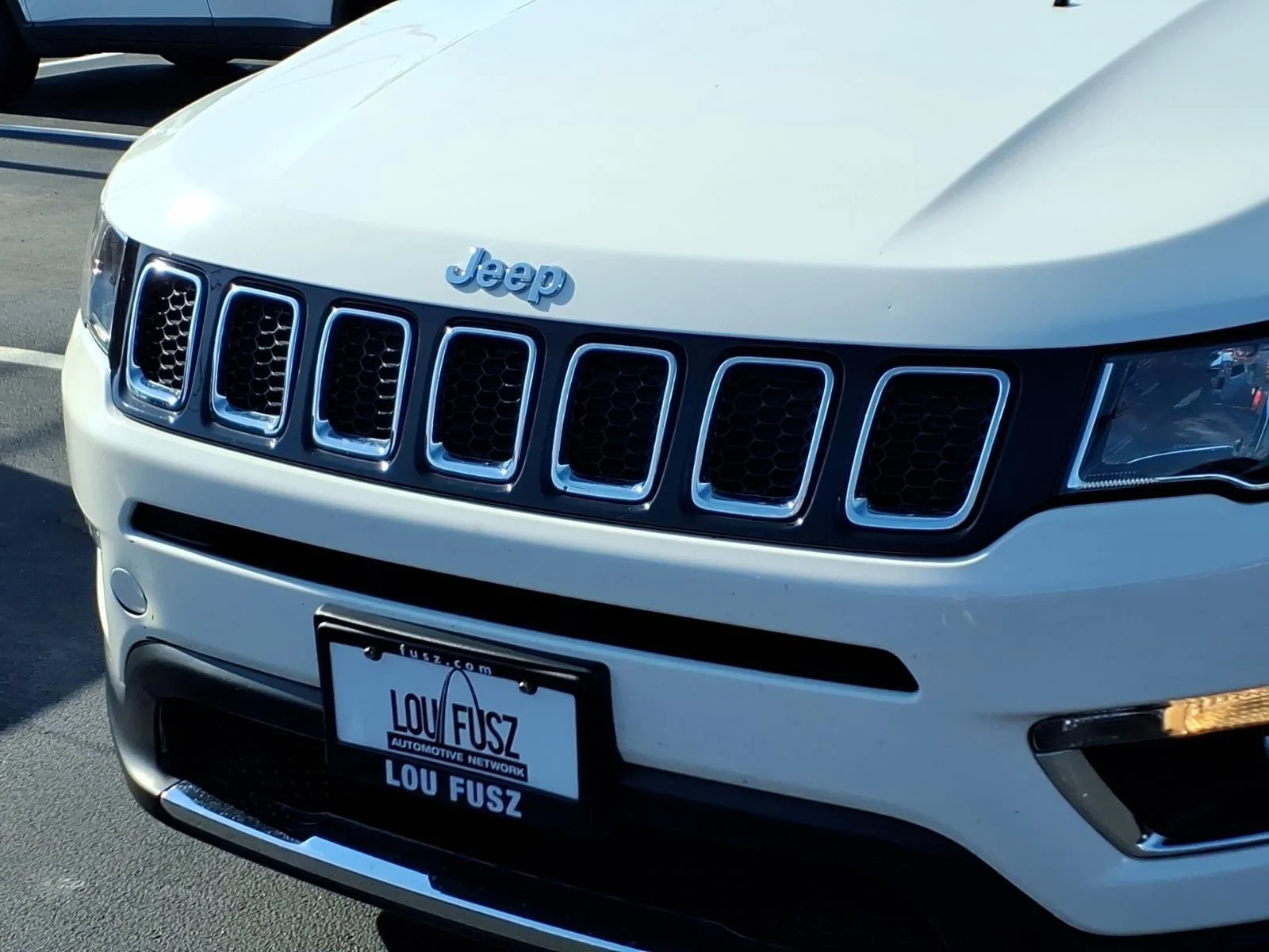 Used 2018 White Clearcoat Jeep Limited image 33
