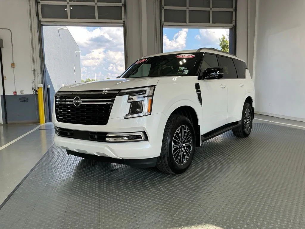 Certified Used 2025 Aspen White Nissan SL image 2