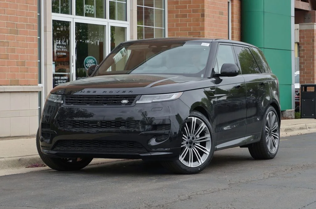 New 2026 Santorini Black Land Rover Dynamic SE image 1