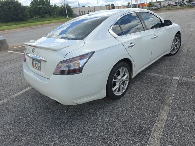 Used 2013 White Nissan 3.5 SV image 6