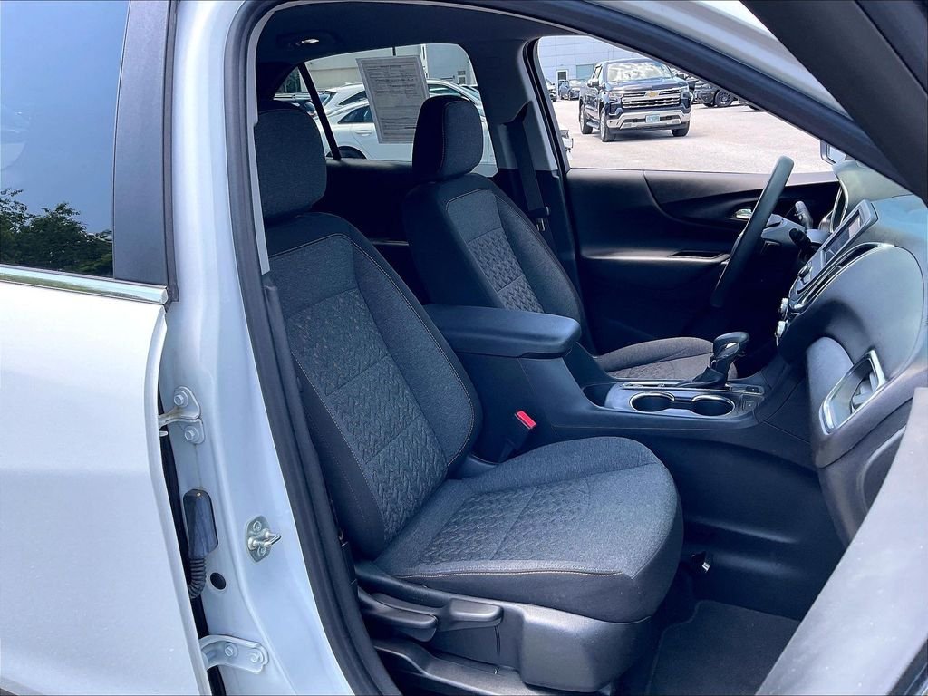 Used 2023 Summit White Chevrolet LT image 10