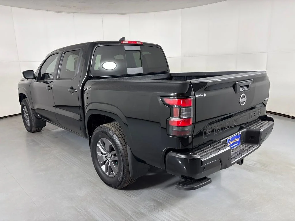 New 2026 Super Black Nissan Crew Cab SV image 6