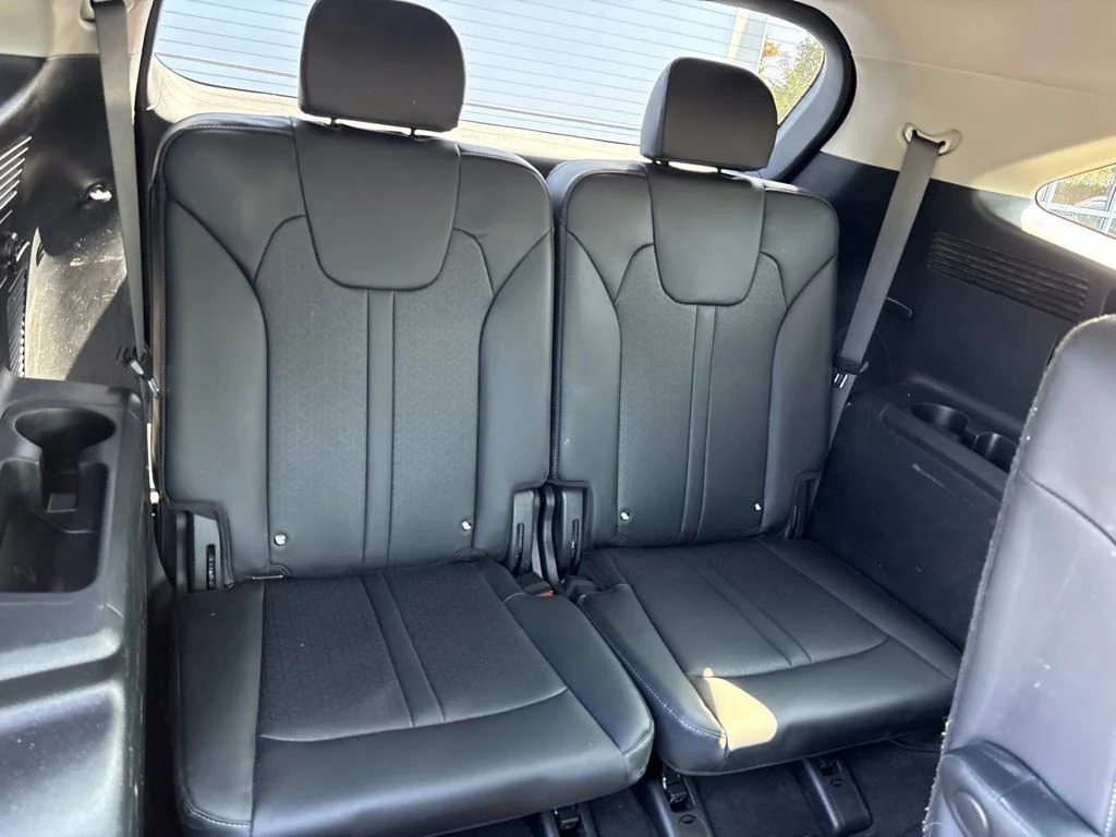 Used 2023 Black Kia EX image 30