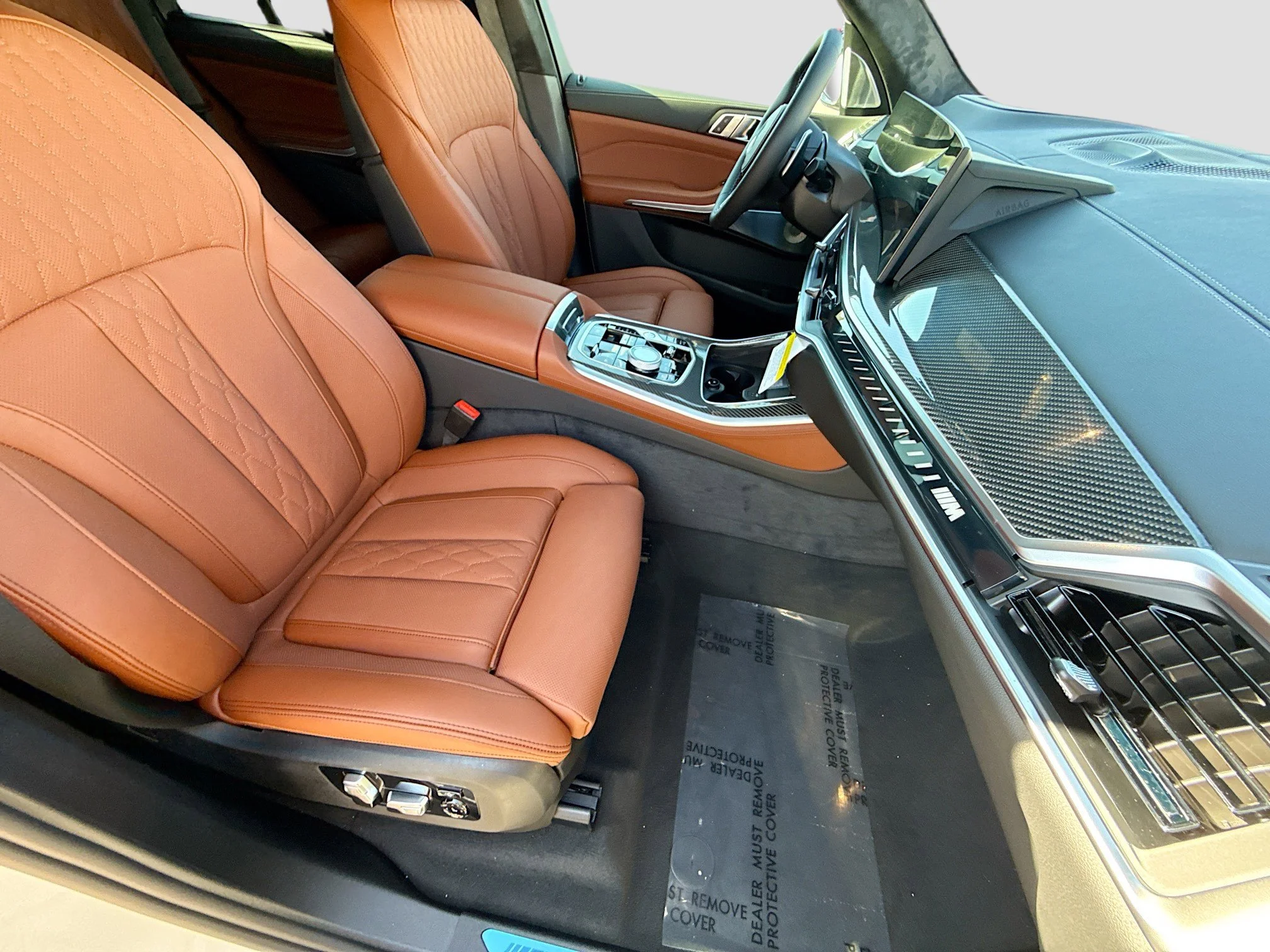 New 2026 Mineral White Metallic BMW M60i image 16