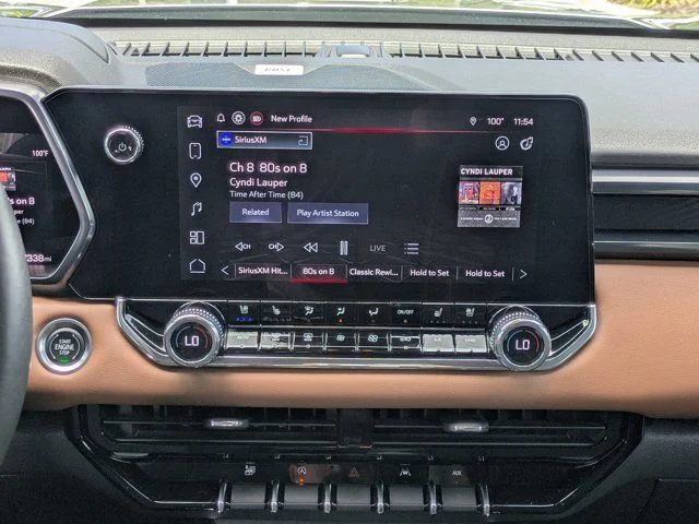 2025 GMC Canyon AT4 - Photo 18