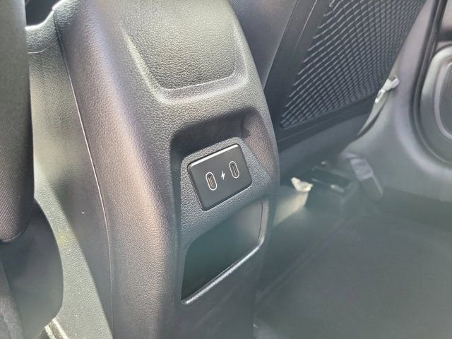 2024 Hyundai Venue SEL - Photo 12