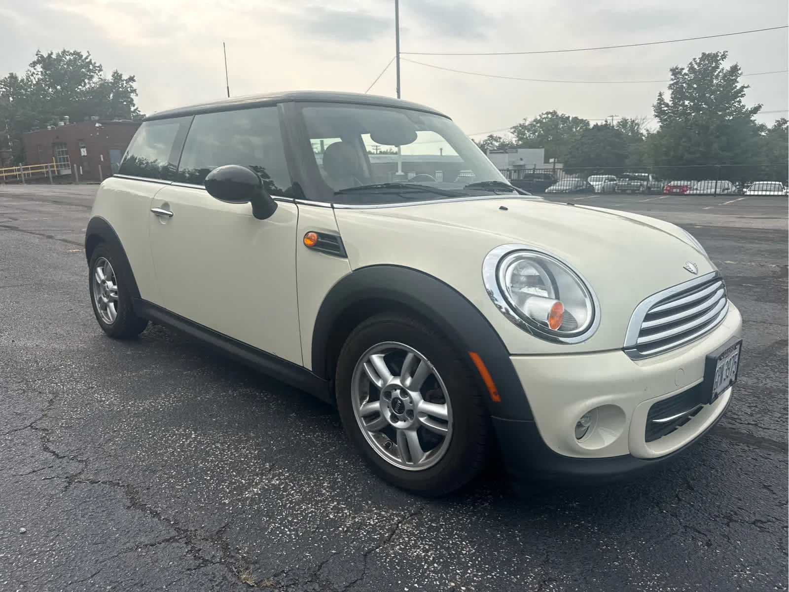 Used 2013 Pepper White MINI  image 6