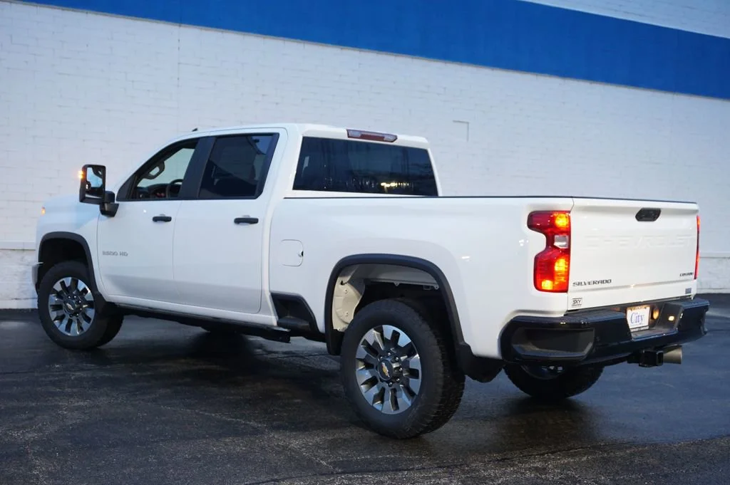 2026 Chevrolet Silverado 2500 HD Custom - Photo 8