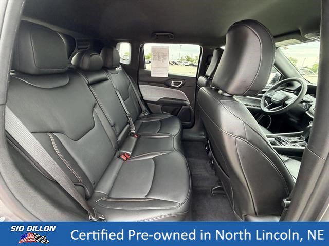 Used 2023 Sting-Gray Clearcoat Jeep Latitude Lux image 23