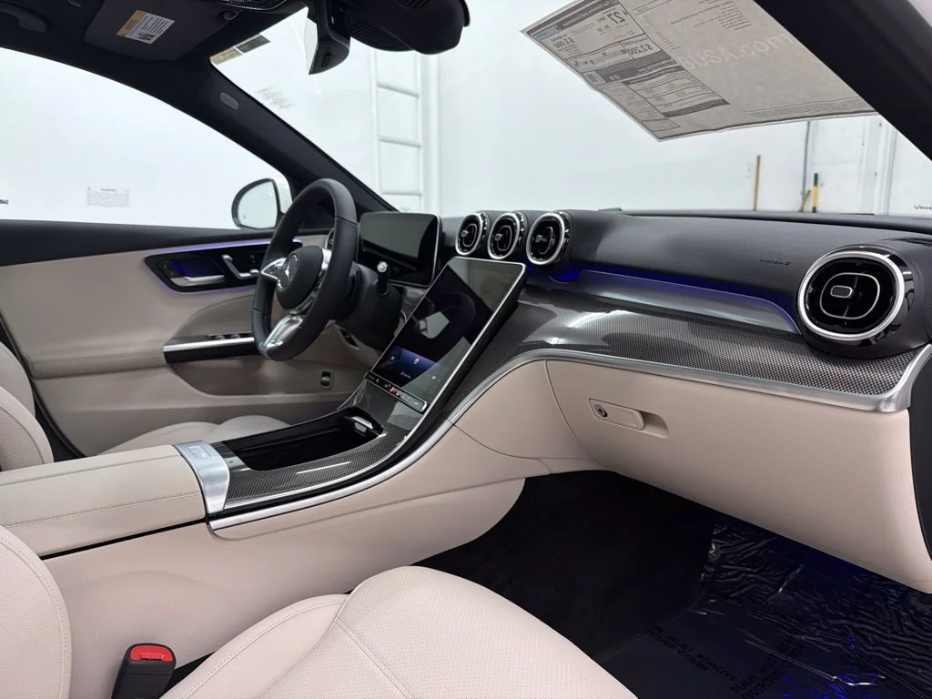 New 2027 White Mercedes-Benz C 300 image 31