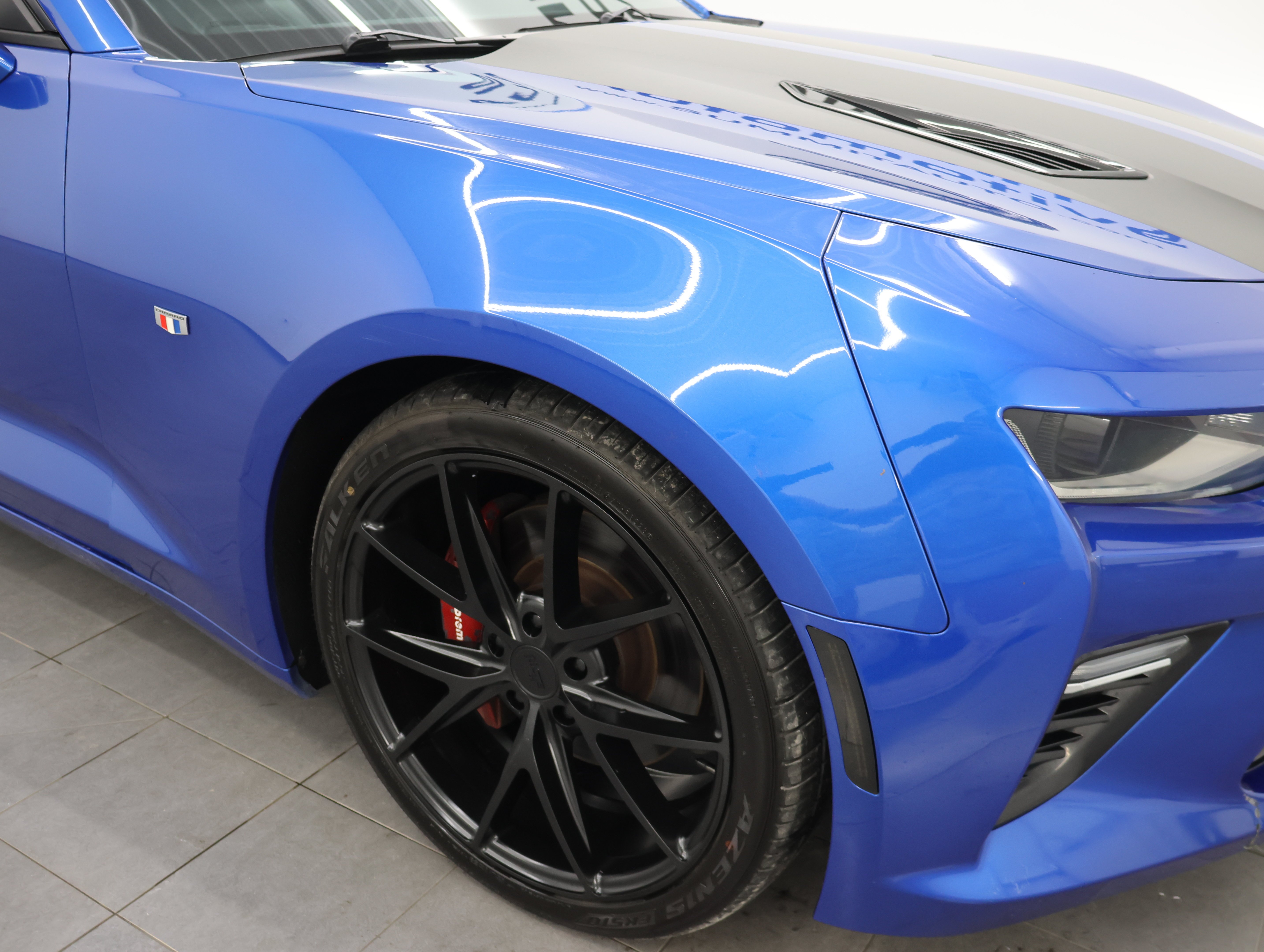 Used 2017 Hyper Blue Metallic Chevrolet 2SS Coupe: 2SS-AUTO-NAV-MOON-LIKE NEW TIRES-HEAT/COOL SEATS- image 26