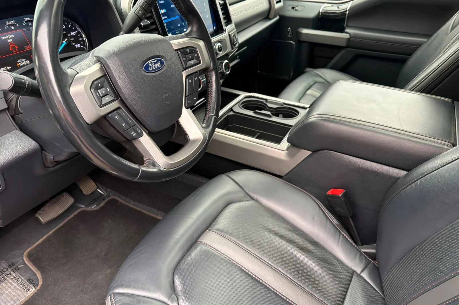 Used 2022  Ford  image 8