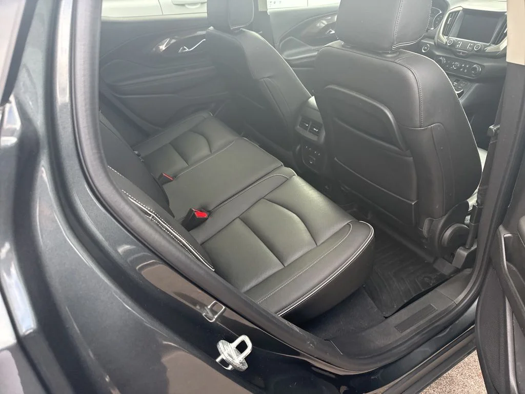 Used 2020 Gray GMC Denali image 8