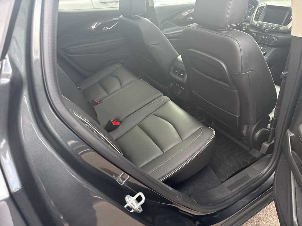 Used 2020 Gray GMC Denali image 8