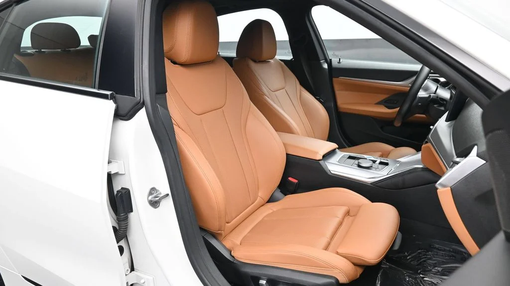 2023 BMW i4 40 - Photo 17