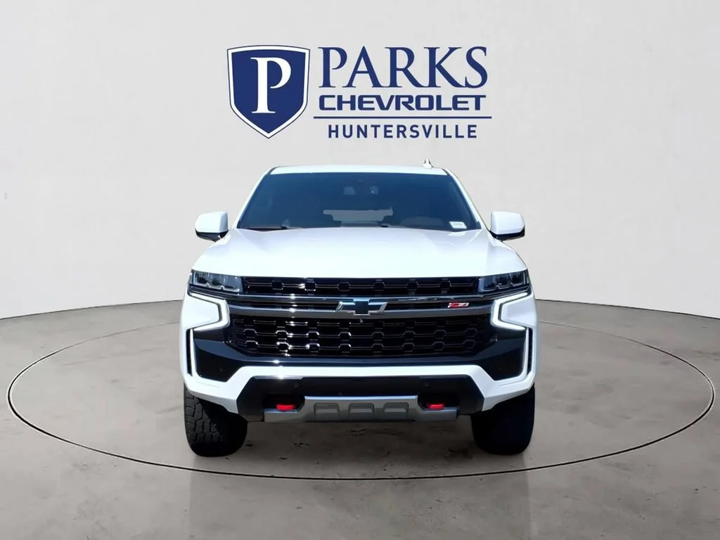 Used 2022 SUMMIT WHITE Chevrolet Z71 image 2