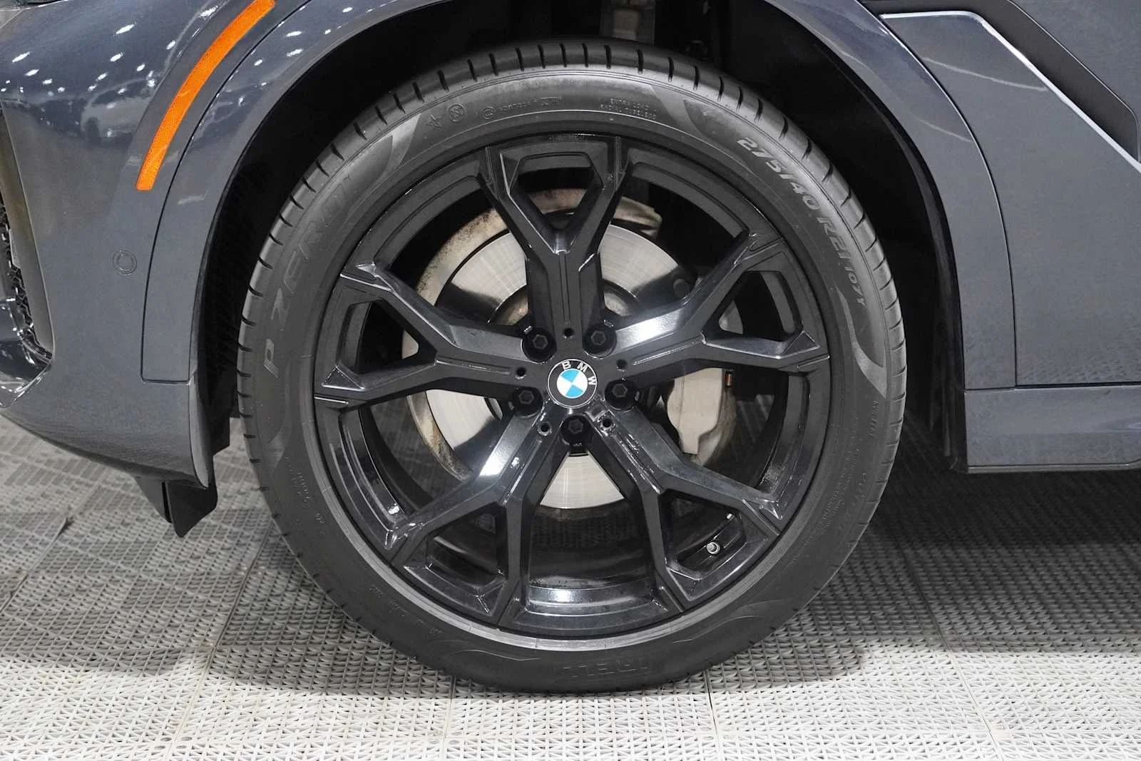 Used 2022 Arctic Grey Metallic BMW xDrive40i image 8