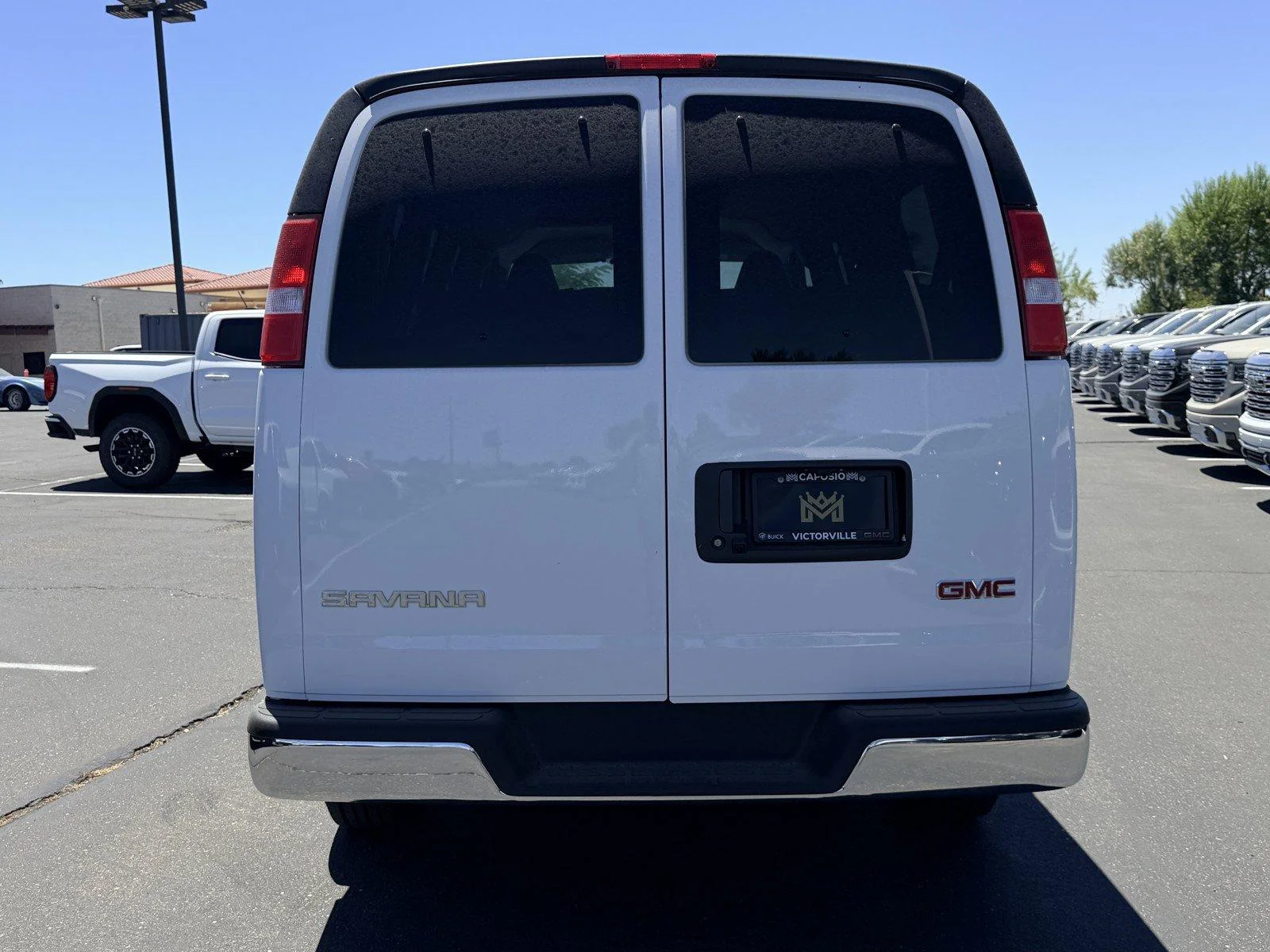 New 2026 Summit White GMC LT image 5