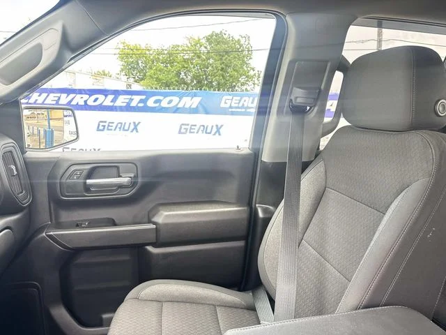 Used 2026 White Chevrolet Custom image 29