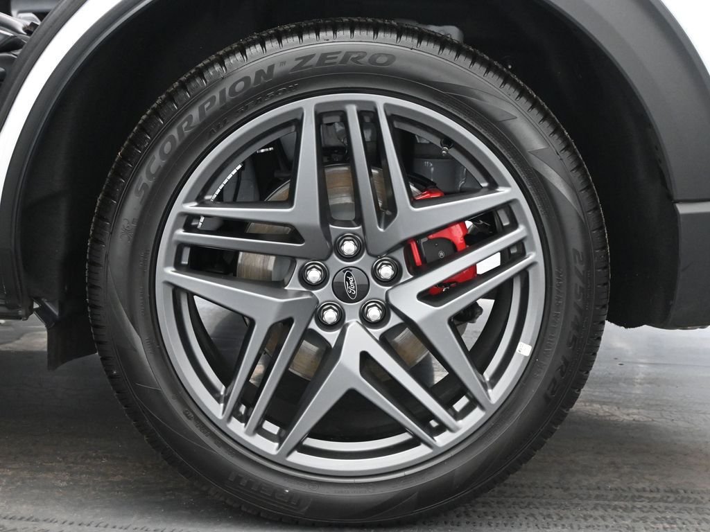 New 2026 Star White Metallic Tri-Coat Ford ST image 22