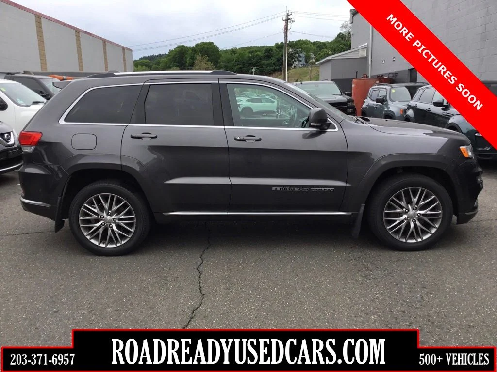 2017 Jeep Grand Cherokee Summit 4WD's photo