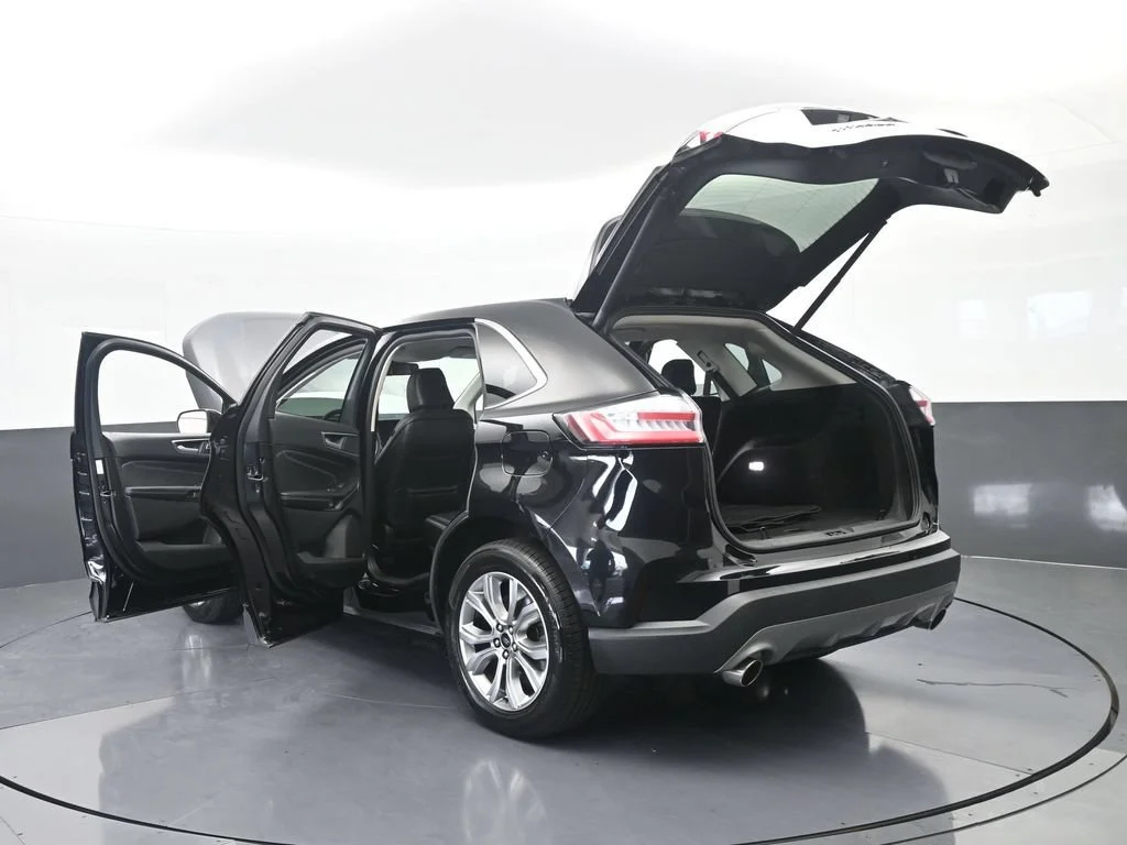 Used 2024 Black Ford Titanium image 79