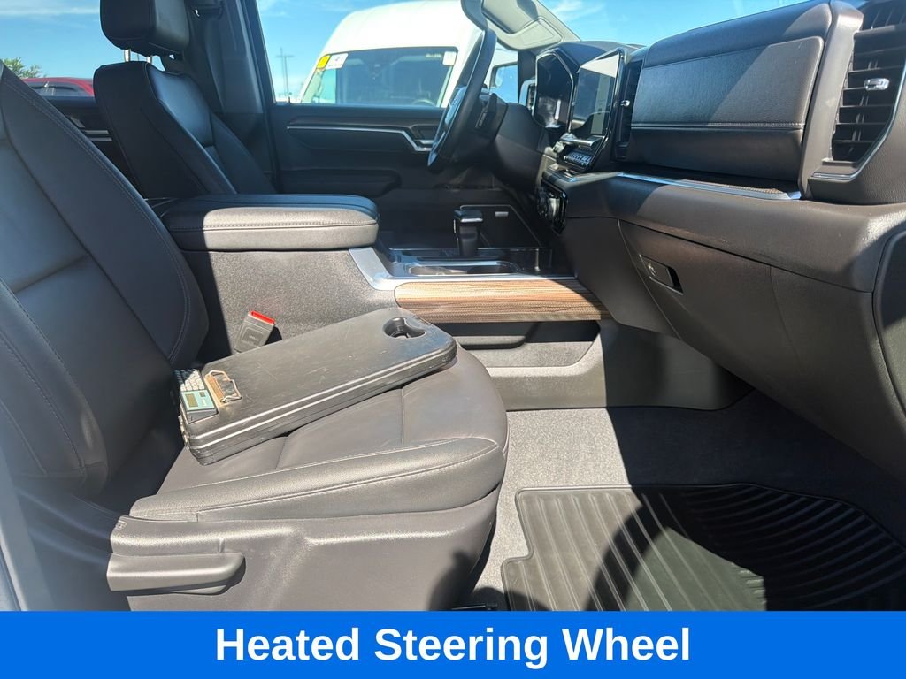 Used 2025 White Chevrolet RST image 26
