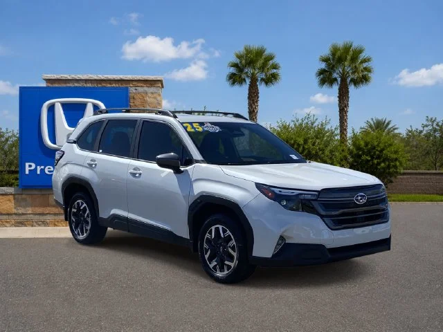 Used 2025 Crystal White Pearl Subaru Premium image 7