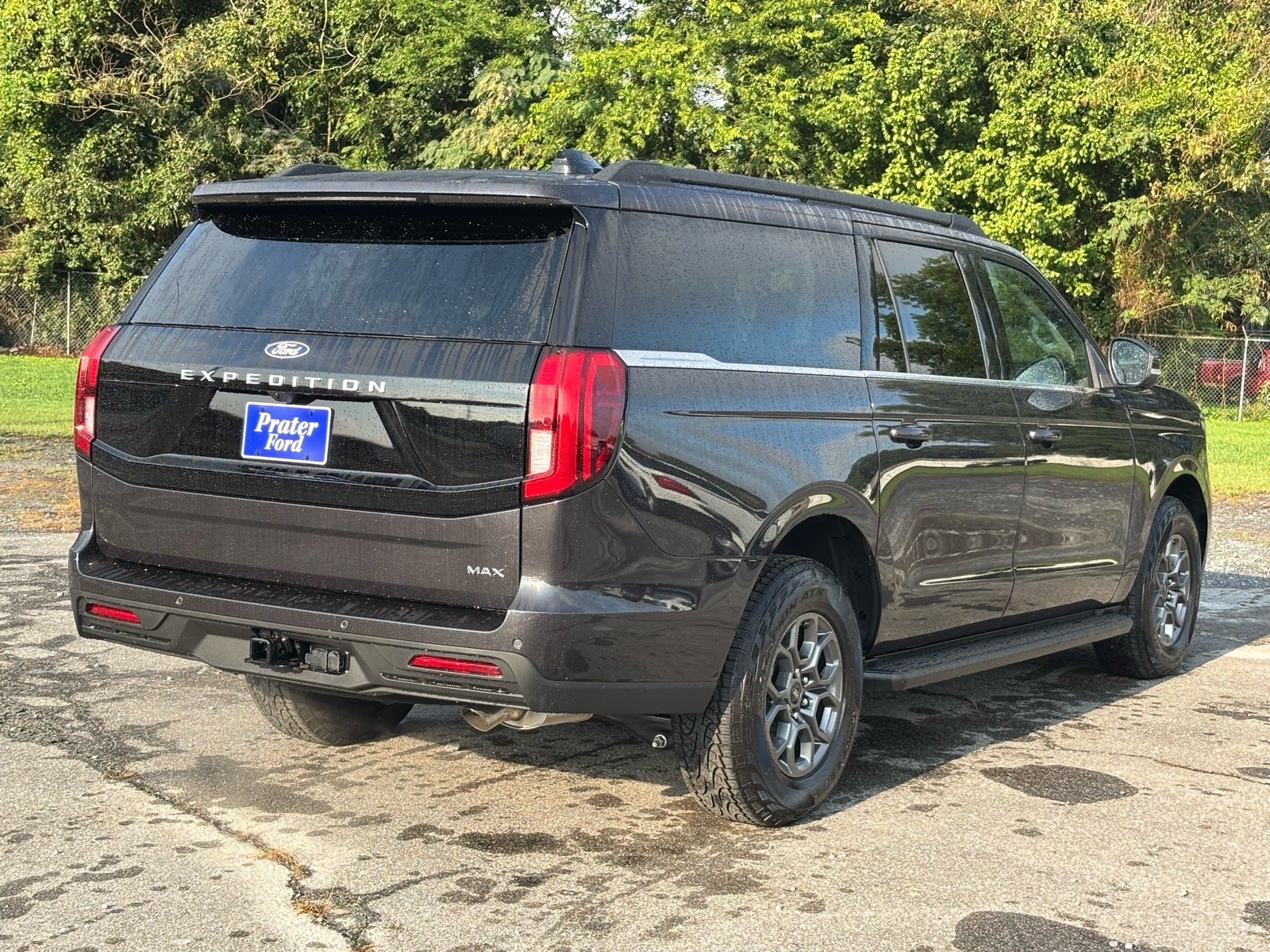 New 2027 Dark Matter Gray Metallic Ford MAX Active image 3