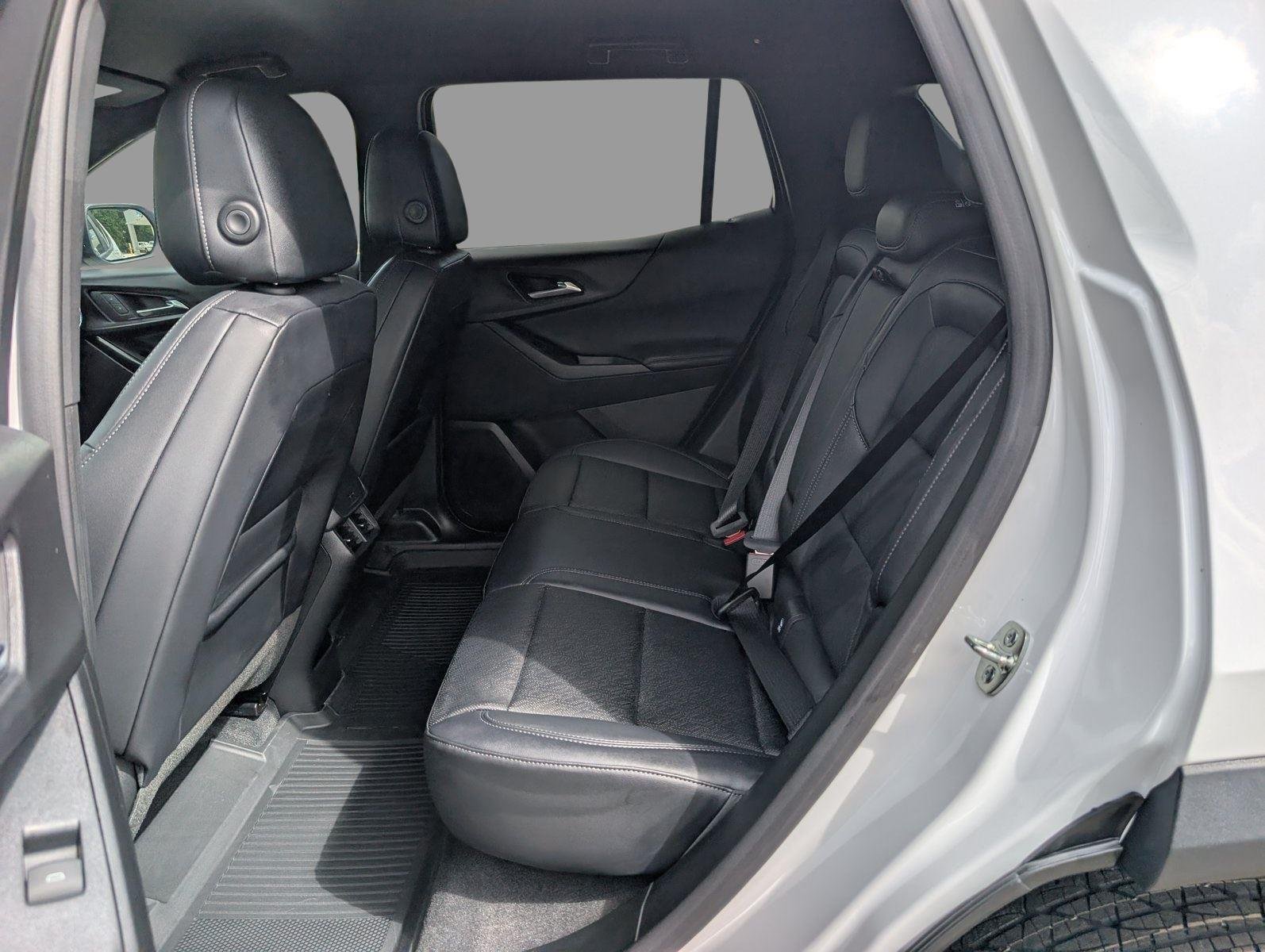 2027 Chevrolet Equinox LT - Photo 32