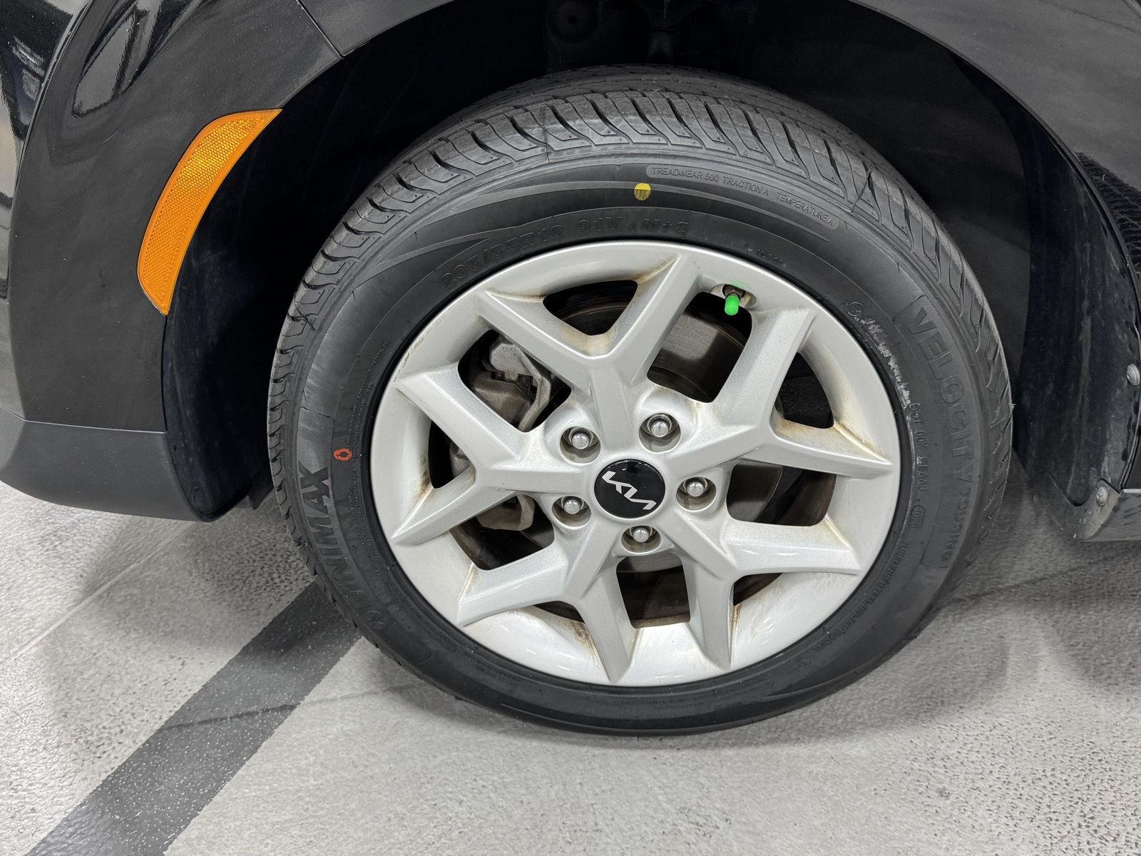 2023 Kia Soul S - Photo 16