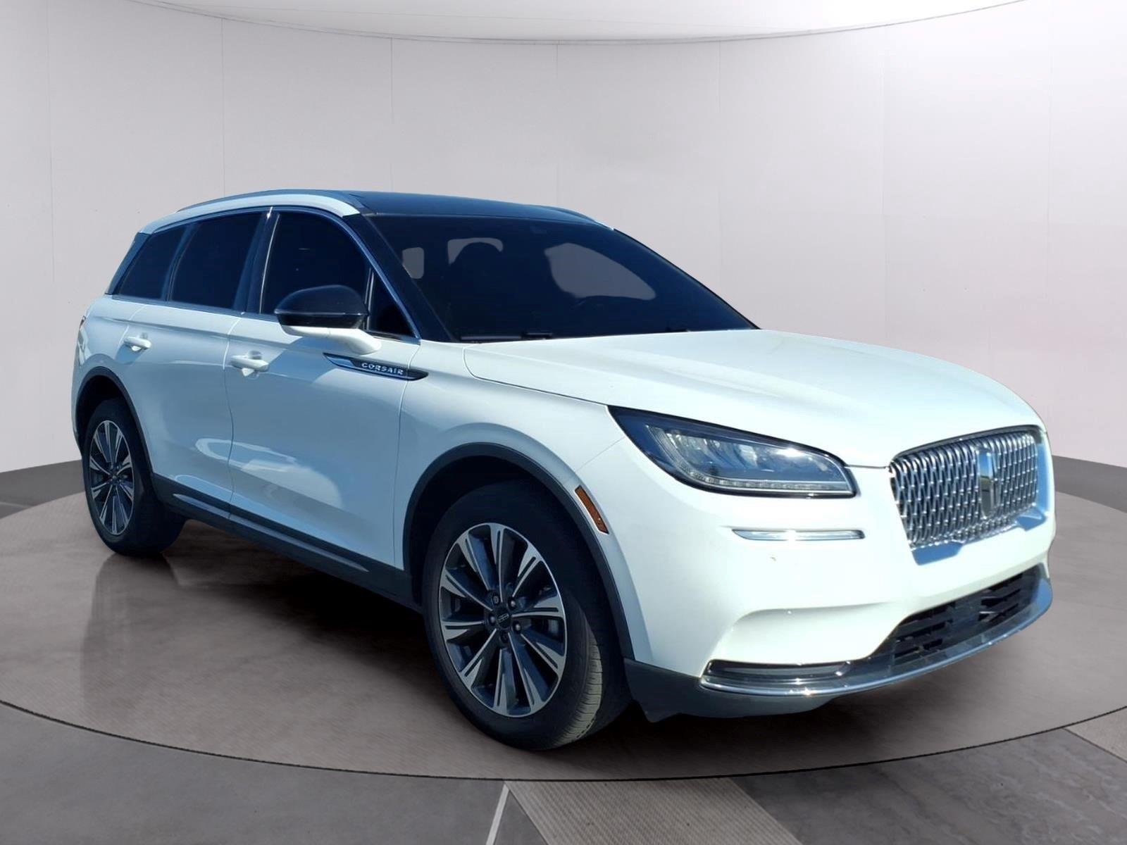 Used 2022 Pristine White Metallic Tri-Coat Lincoln Reserve image 7