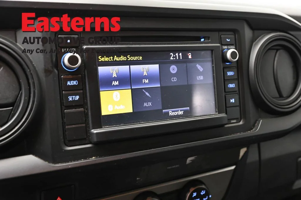 Used 2019 White Toyota SR image 19