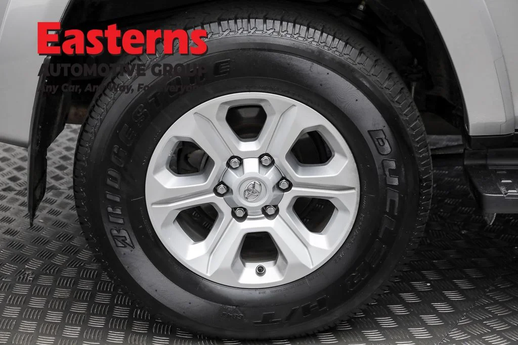 Used 2024 Silver Toyota SR5 image 28